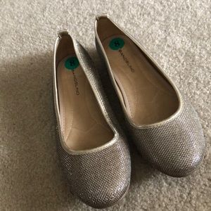 Slip on Gold sparkle shoe